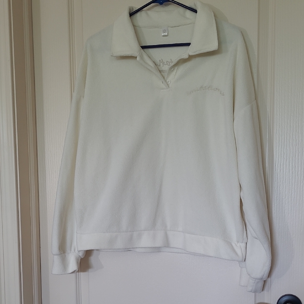 COUPLE Women's Collared Pullover Fleece